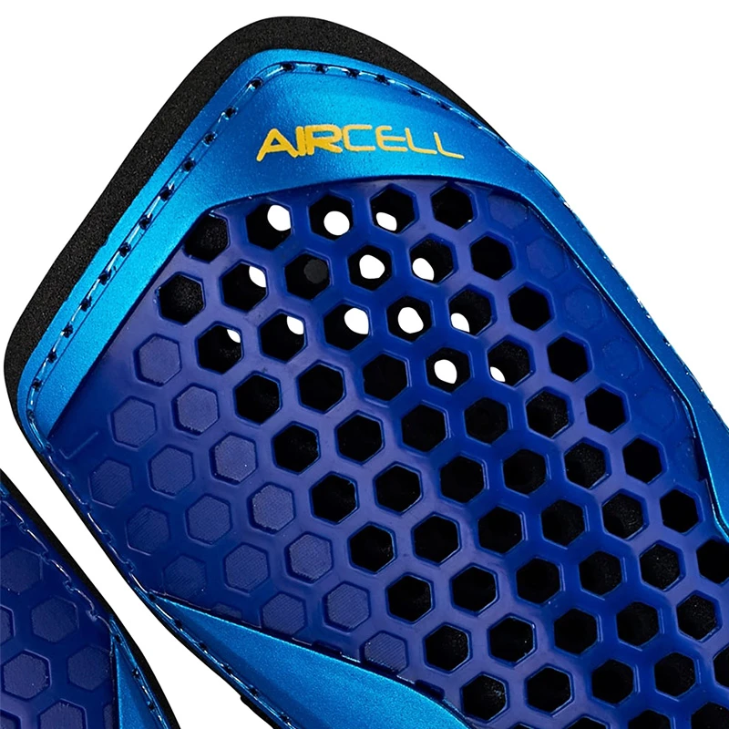 Mitre Aircell Carbon Slip Shin Guards - Image 3